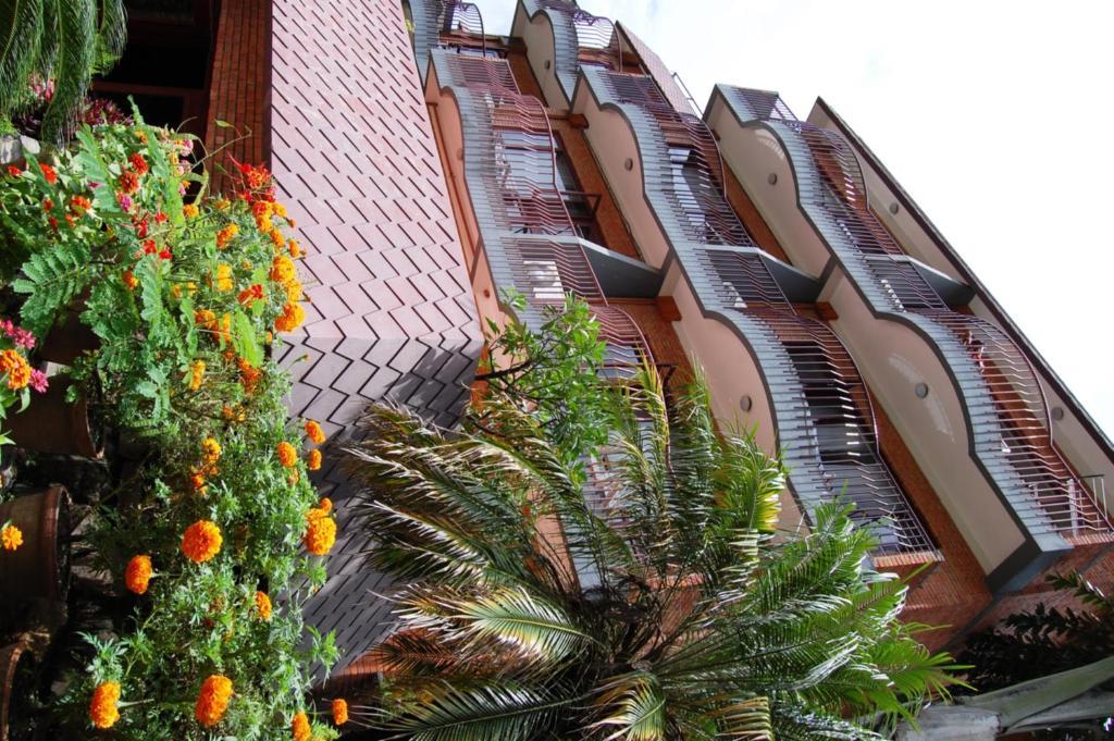 Hotel Sunset View Kathmandu Ngoại thất bức ảnh